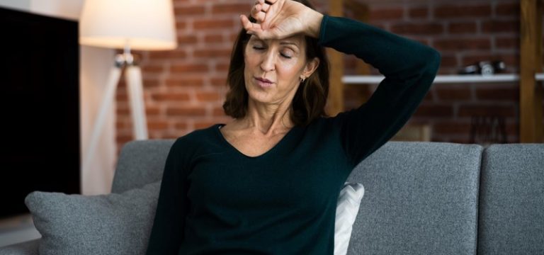 Geen arbeidskorting bij ZW-uitkering na beëindigde dienstbetrekking